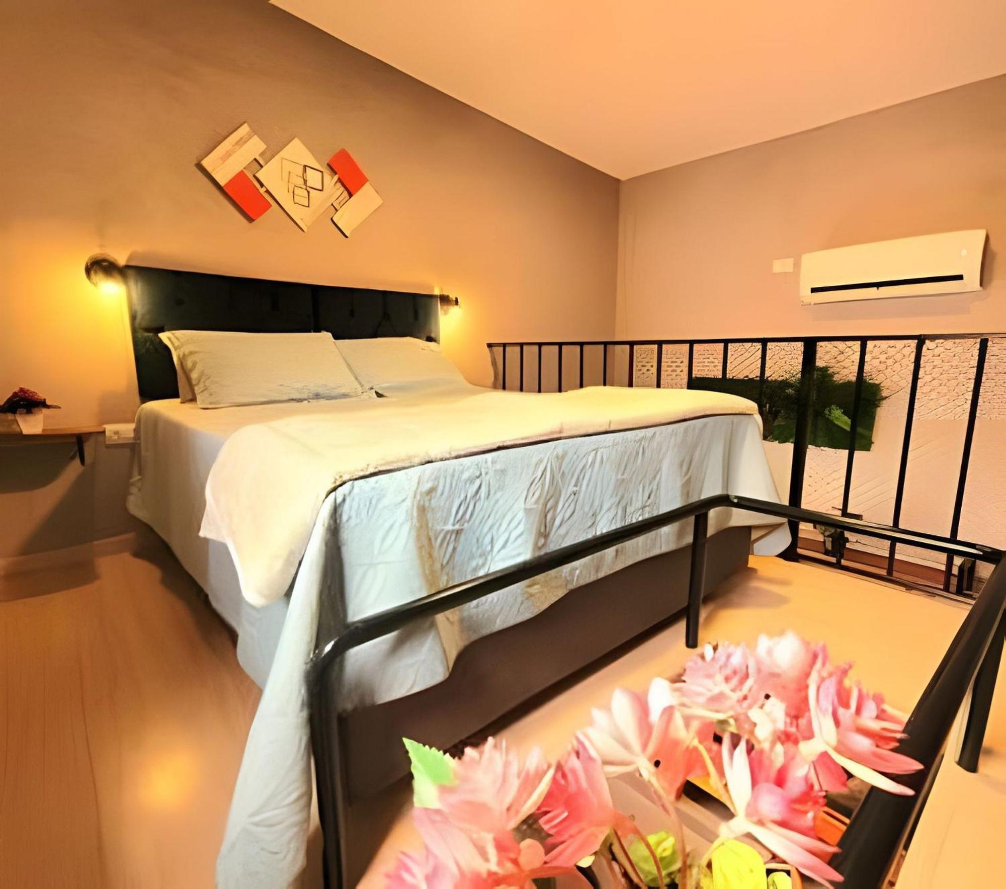 Laguna Lofts