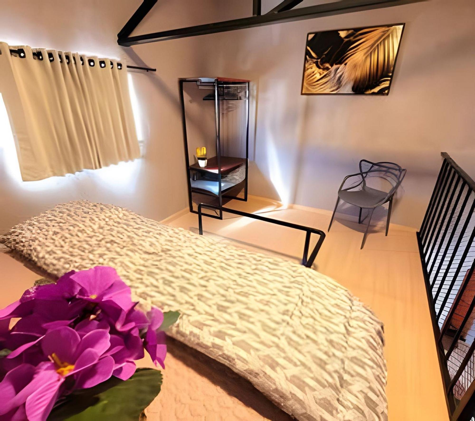 Laguna Lofts